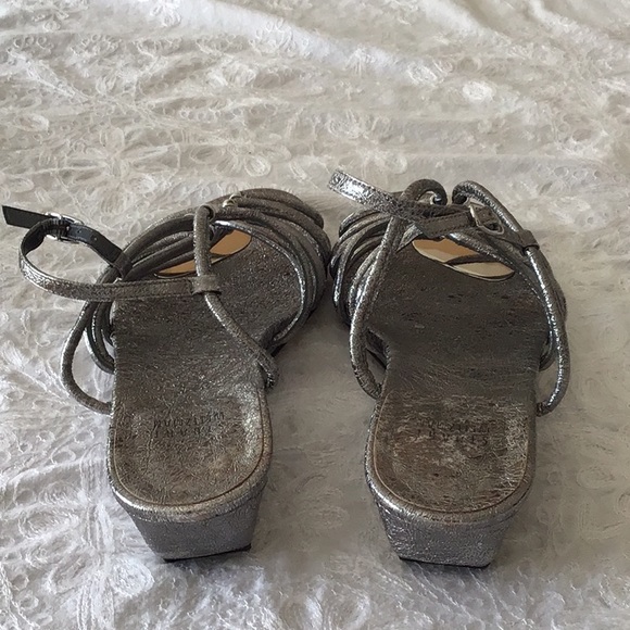Stuart Weitzman size 9 silver sandals - Picture 13 of 13